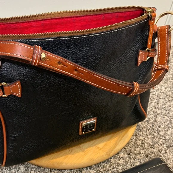 Dooney & Bourke Black and Tan Shoulder Bag Set - Picture 5 of 13